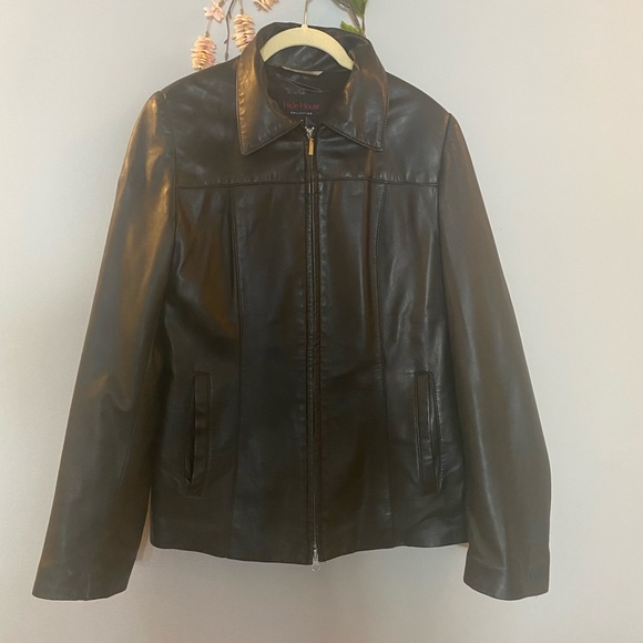 Leather jacket | Butter soft | chic | black leather jacket | women’s - Picture 4 of 15